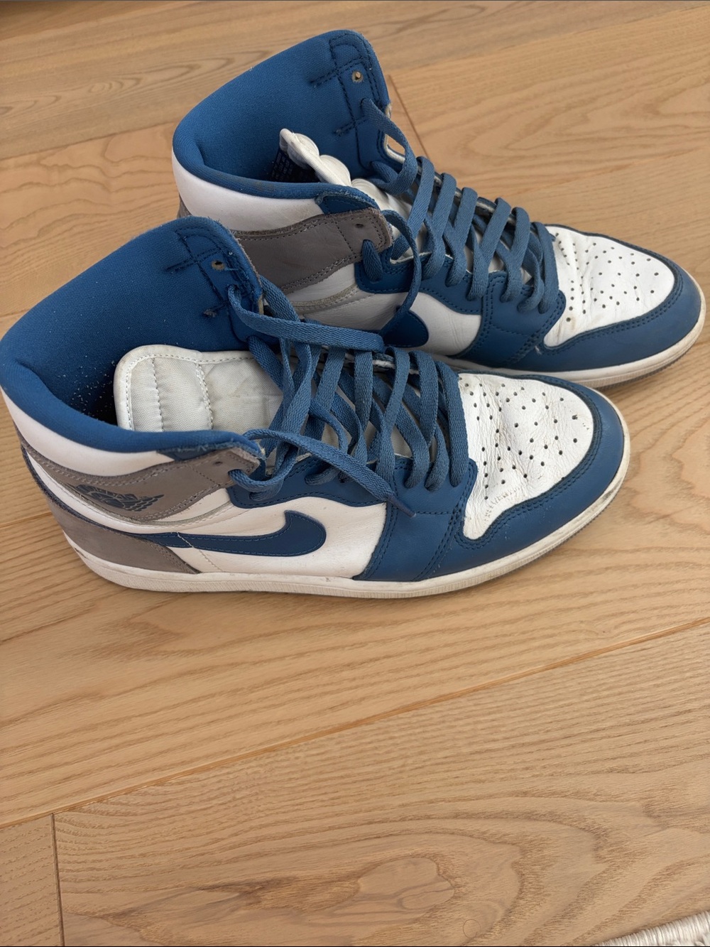 Men's Air Jordan High-Top Sneakers in Blue, White, Gray